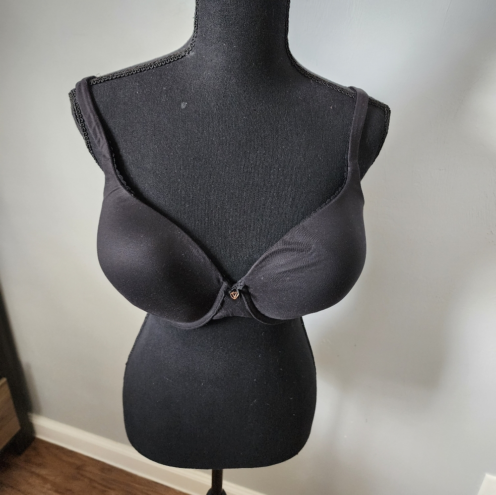 Victoria's Secret Body by Victoria Lined Demi Bra